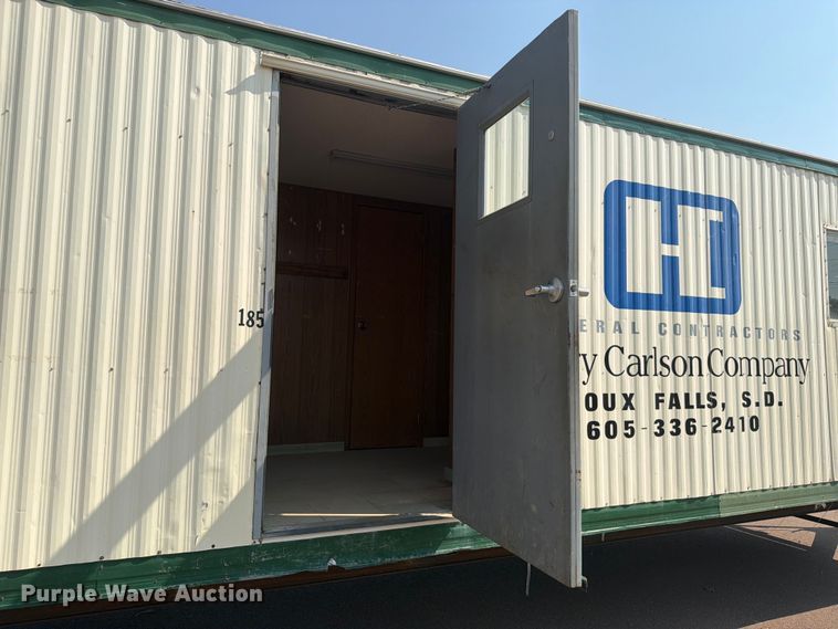 image for item EA0405 2006 Mark Line 1050 office trailer