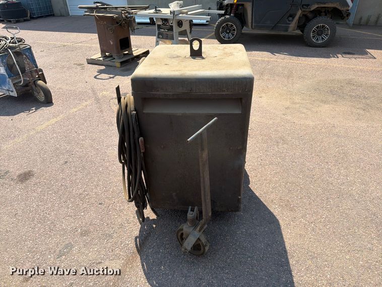 image for item EA0406 Lincoln Idealarc TM400/400 welder