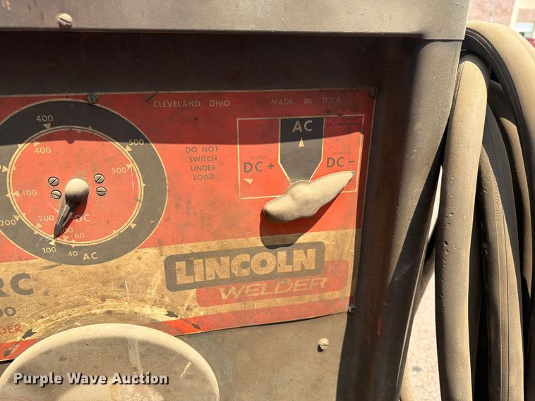 image for item EA0406 Lincoln Idealarc TM400/400 welder