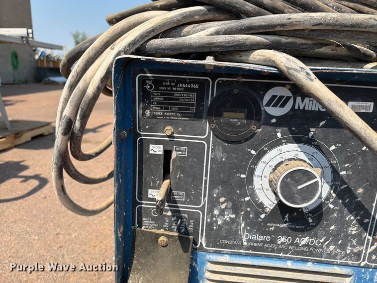 image for item EA0407 Miller Dialarc 250 welder