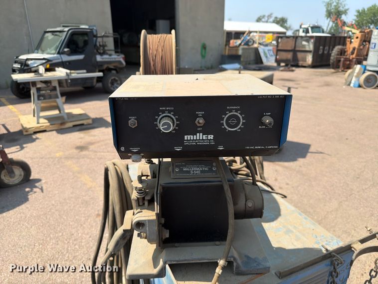image for item EA0408 Miller Delta weld 450 welder