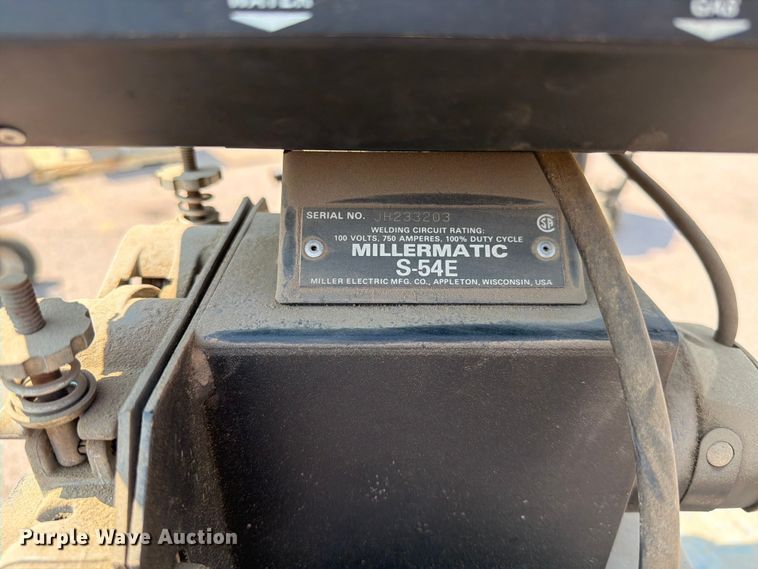 image for item EA0408 Miller Delta weld 450 welder