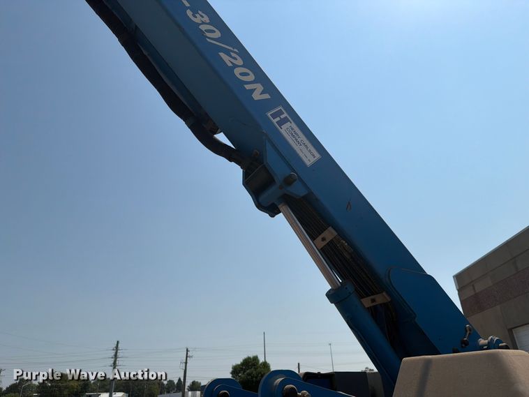 image for item EA0409 2001 Genie Z-30N boom lift