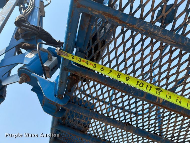 image for item EA0409 2001 Genie Z-30N boom lift