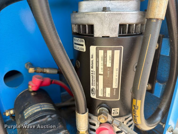 image for item EA0409 2001 Genie Z-30N boom lift