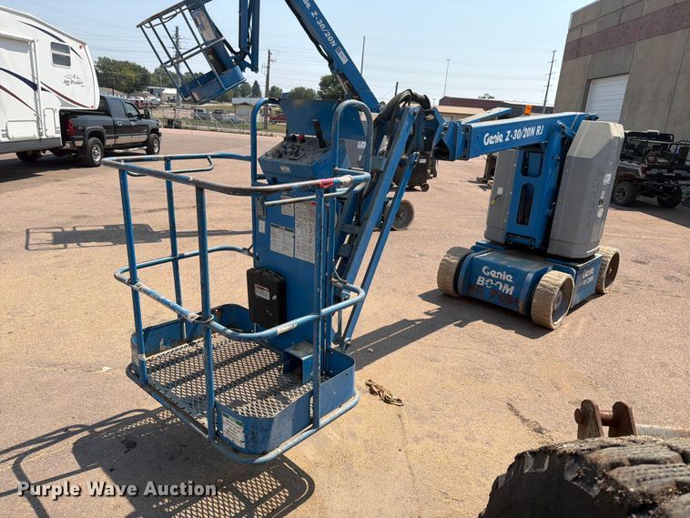2004 Genie Z-30/20N boom lift
