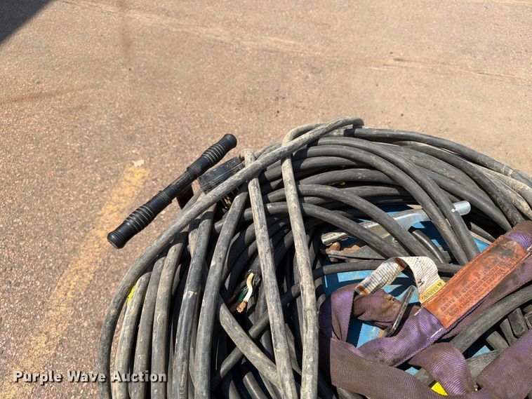 image for item EA0411 Miller Dialarc 250 welder