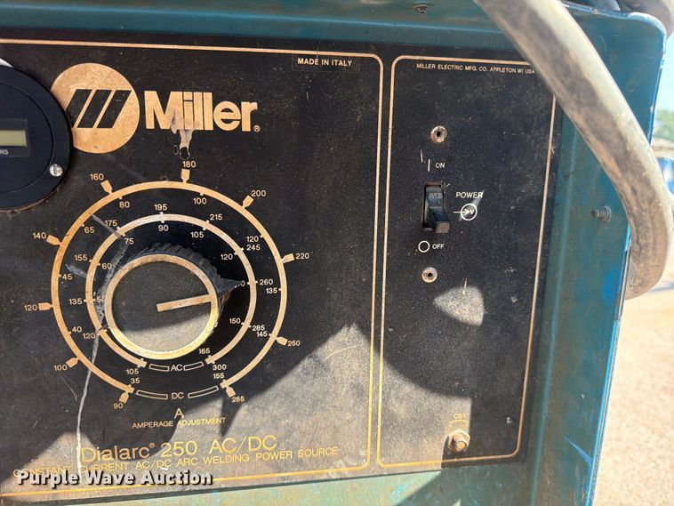 image for item EA0411 Miller Dialarc 250 welder