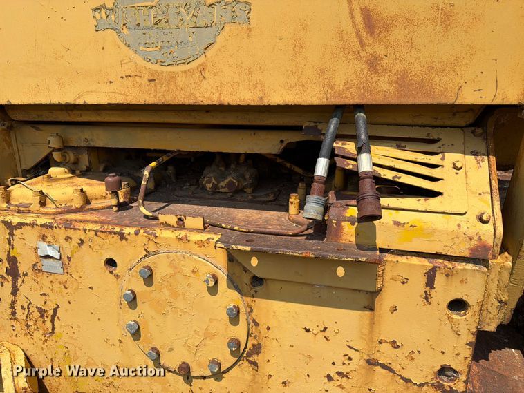 image for item EA0412 1964 Caterpillar D8H dozer