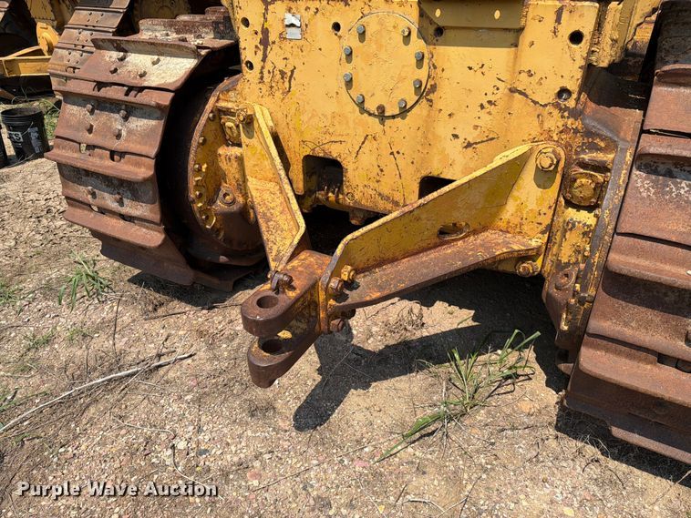 image for item EA0412 1964 Caterpillar D8H dozer