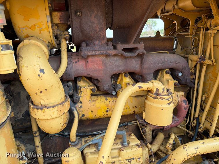 image for item EA0412 1964 Caterpillar D8H dozer