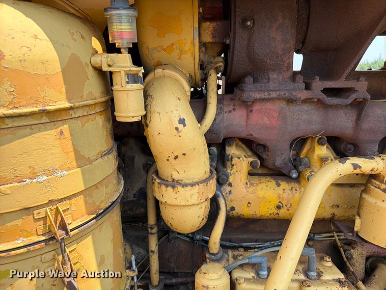 image for item EA0412 1964 Caterpillar D8H dozer