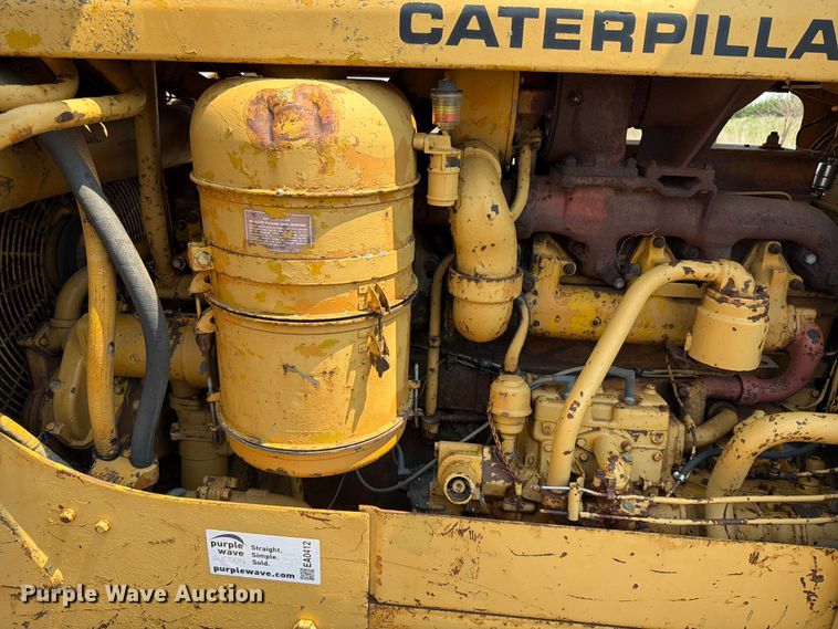 image for item EA0412 1964 Caterpillar D8H dozer