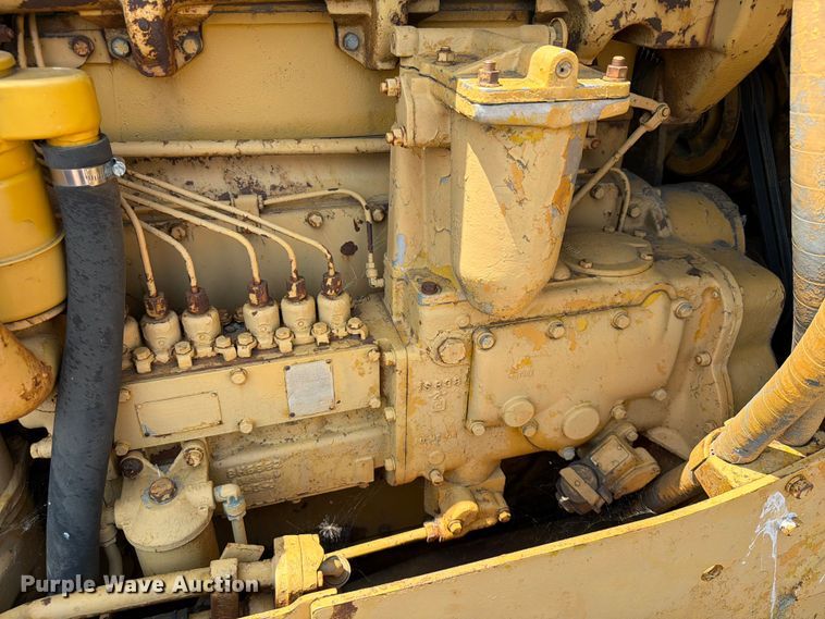 image for item EA0412 1964 Caterpillar D8H dozer