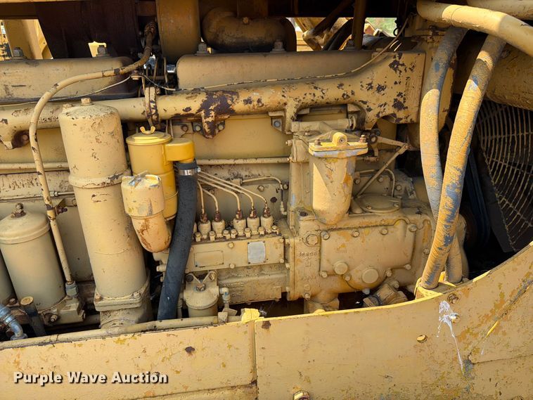image for item EA0412 1964 Caterpillar D8H dozer