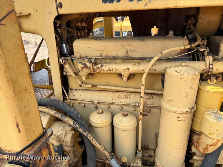 image for item EA0412 1964 Caterpillar D8H dozer