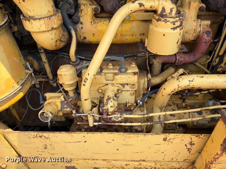 image for item EA0412 1964 Caterpillar D8H dozer