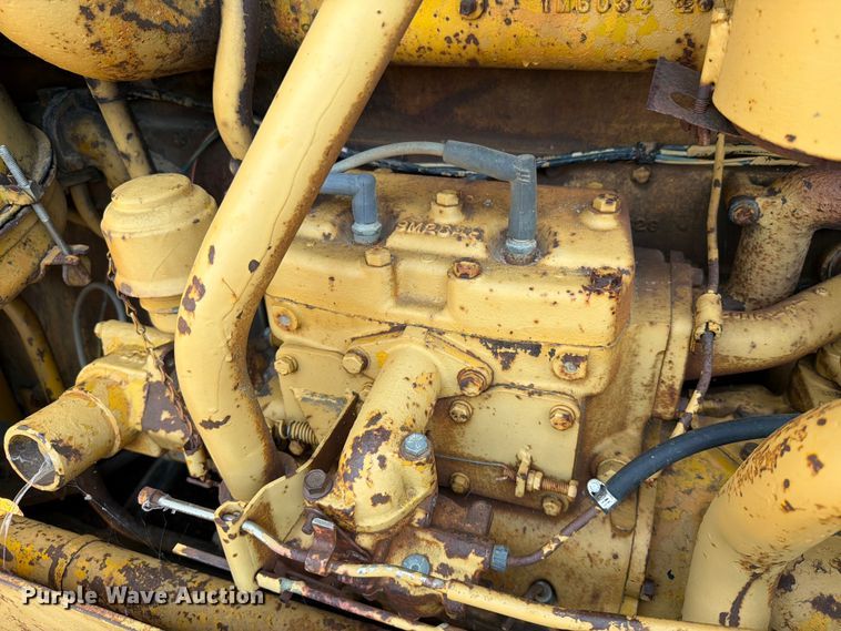 image for item EA0412 1964 Caterpillar D8H dozer