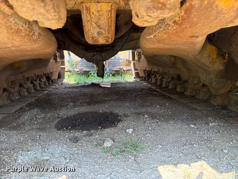image for item EA0412 1964 Caterpillar D8H dozer
