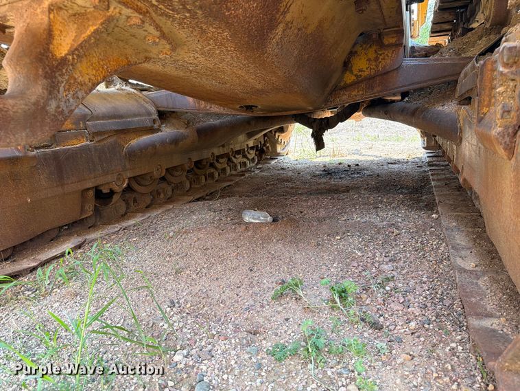 image for item EA0412 1964 Caterpillar D8H dozer