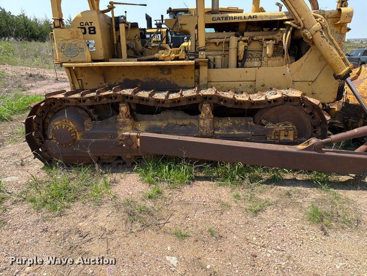 image for item EA0412 1964 Caterpillar D8H dozer