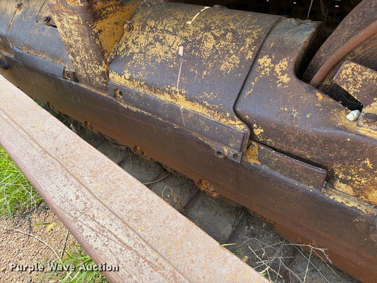 image for item EA0412 1964 Caterpillar D8H dozer