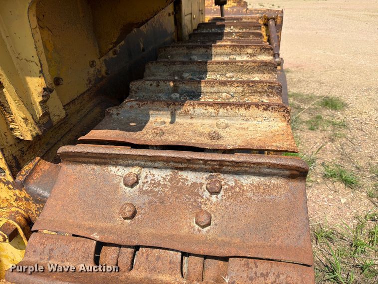 image for item EA0412 1964 Caterpillar D8H dozer