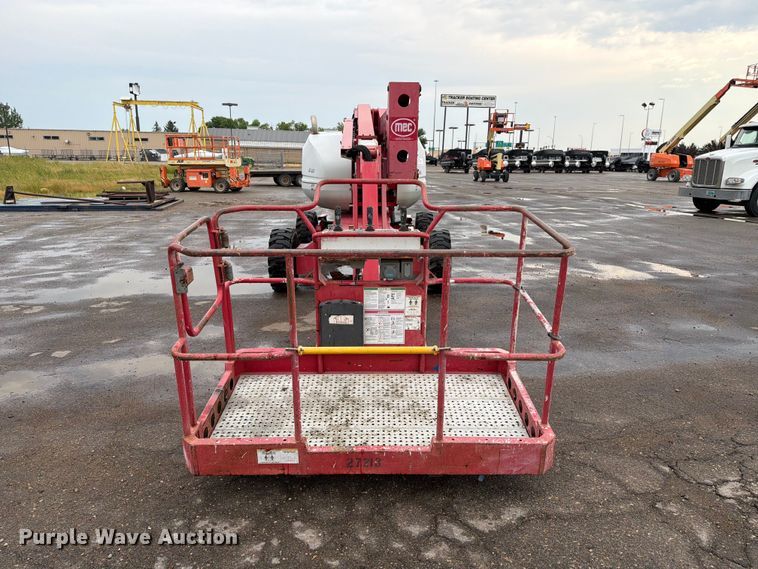 image for item EA0413 2019 MEC 45-AJ boom lift
