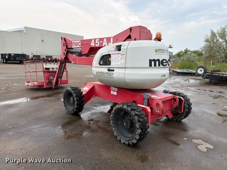 image for item EA0413 2019 MEC 45-AJ boom lift