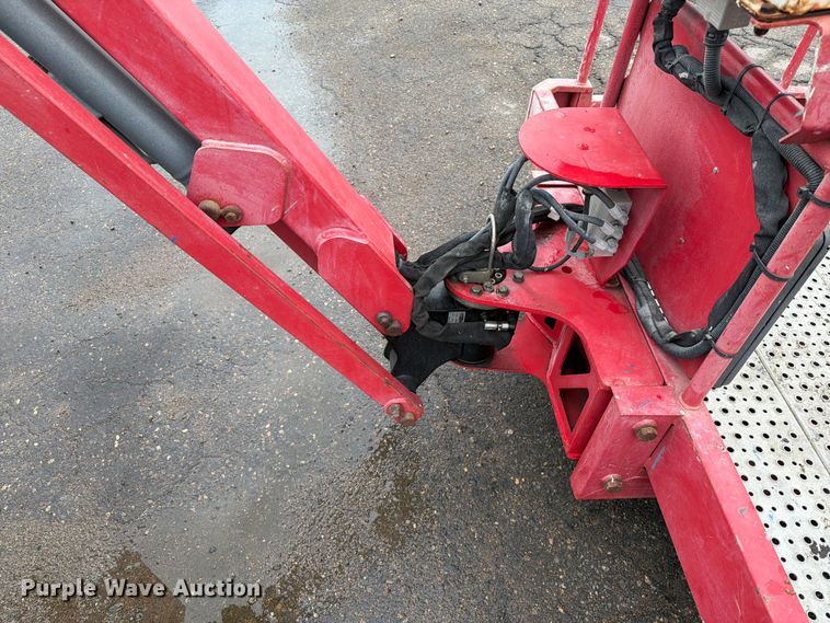 image for item EA0413 2019 MEC 45-AJ boom lift