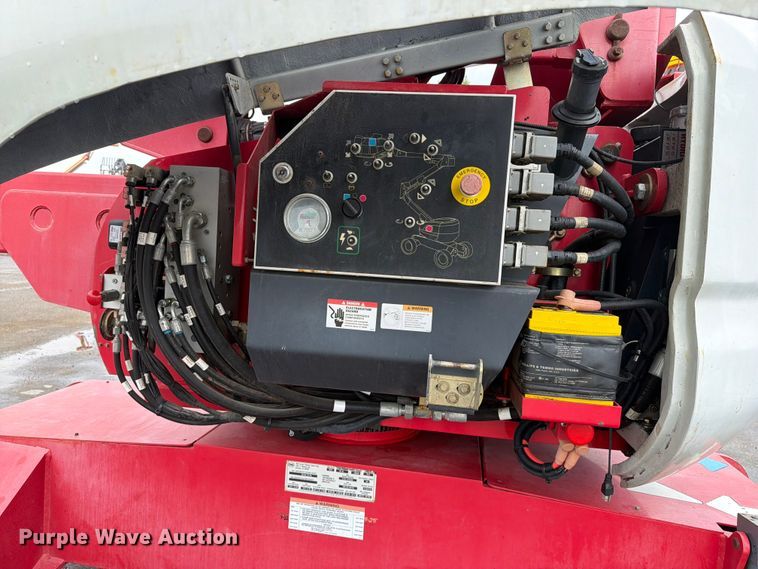 image for item EA0413 2019 MEC 45-AJ boom lift
