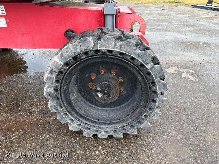 image for item EA0413 2019 MEC 45-AJ boom lift
