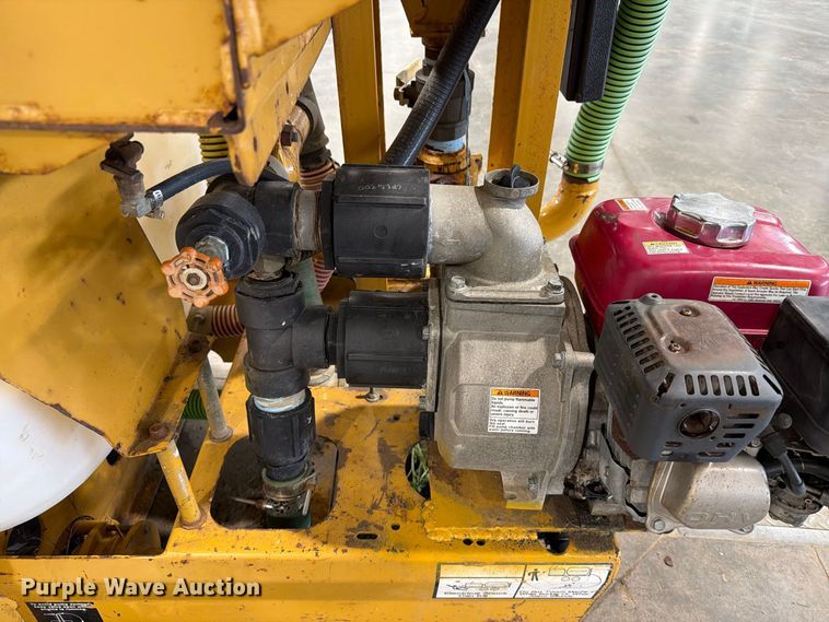 image for item EA0414 Vermeer ST500 fluid mixing system
