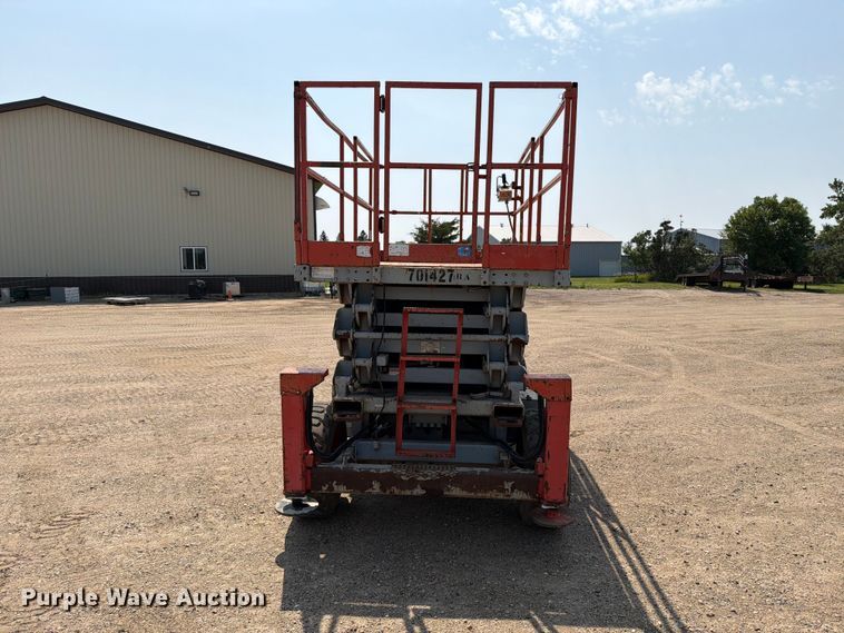 image for item EA0415 2003 Skyjack SJ7135 scissor lift