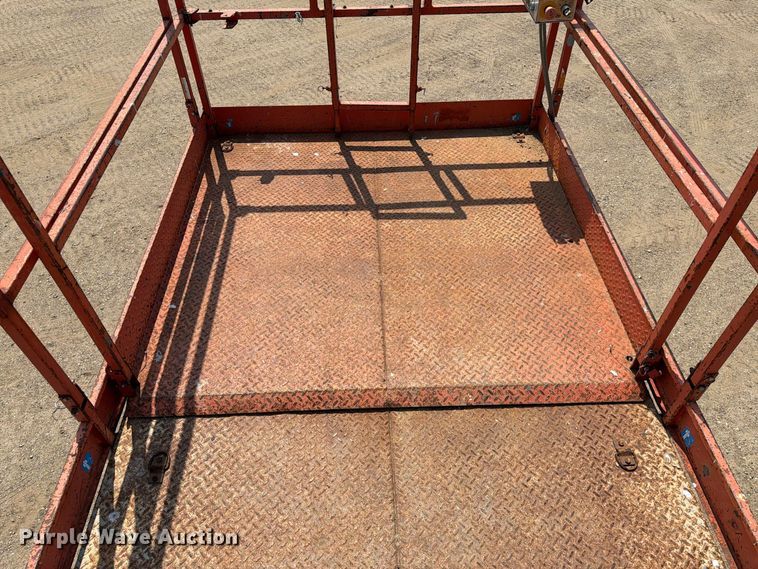 image for item EA0415 2003 Skyjack SJ7135 scissor lift