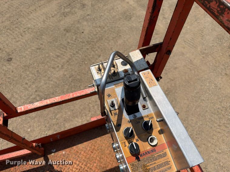 image for item EA0415 2003 Skyjack SJ7135 scissor lift