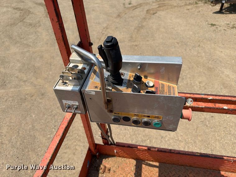 image for item EA0415 2003 Skyjack SJ7135 scissor lift
