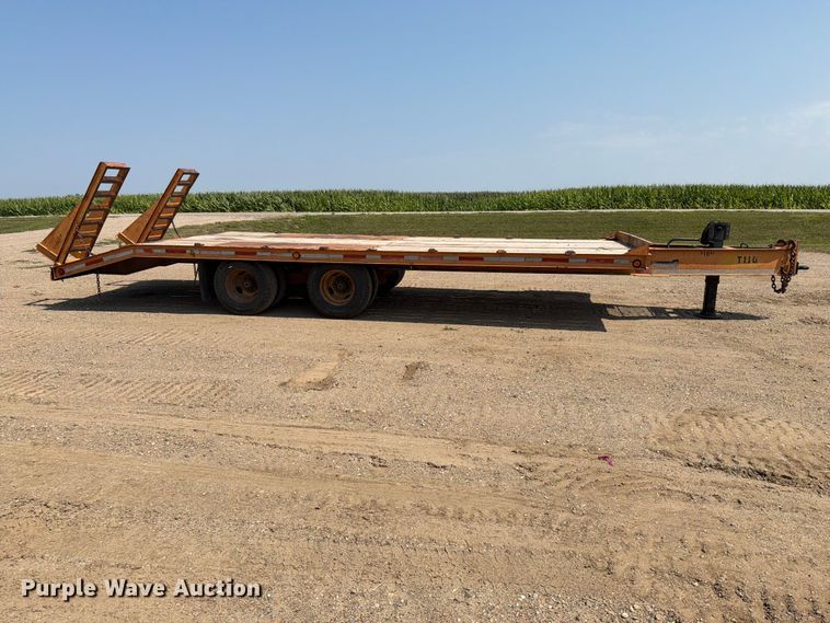 image for item EA0417 1994 Butler B-2424-FD equipment trailer