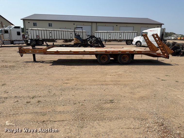 image for item EA0417 1994 Butler B-2424-FD equipment trailer