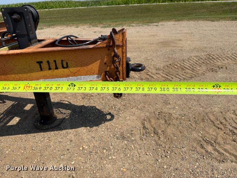 image for item EA0417 1994 Butler B-2424-FD equipment trailer