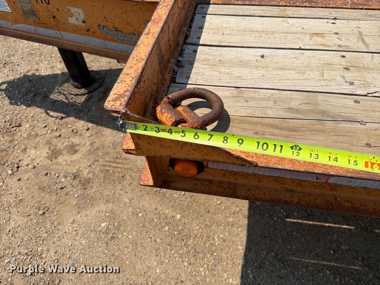 image for item EA0417 1994 Butler B-2424-FD equipment trailer