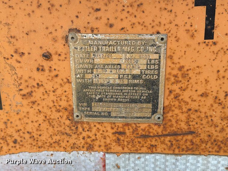 image for item EA0417 1994 Butler B-2424-FD equipment trailer