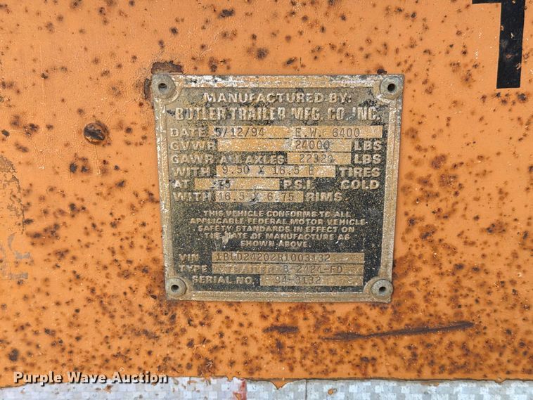 image for item EA0417 1994 Butler B-2424-FD equipment trailer