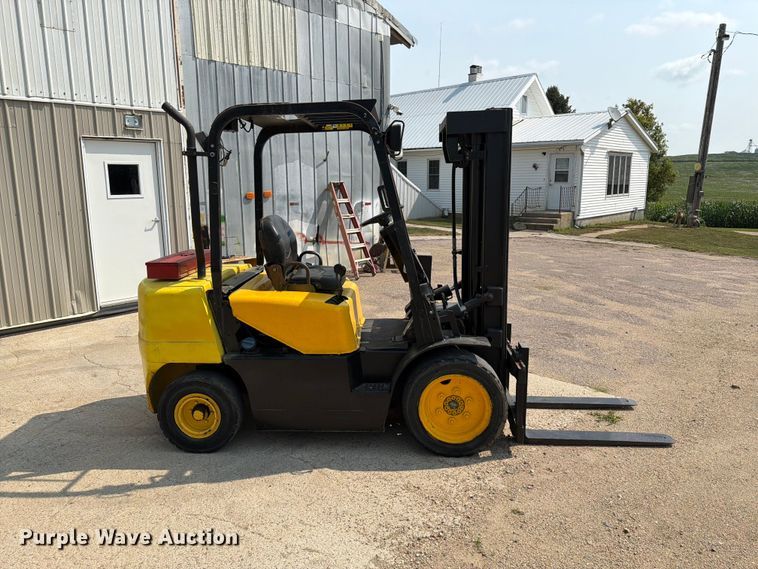 image for item EA0423 2001 Daewoo D30S-3 forklift