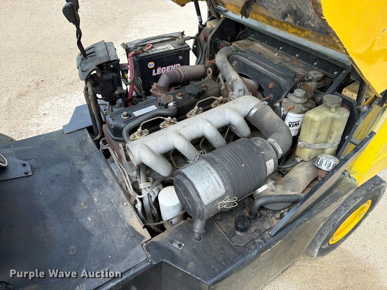 image for item EA0423 2001 Daewoo D30S-3 forklift