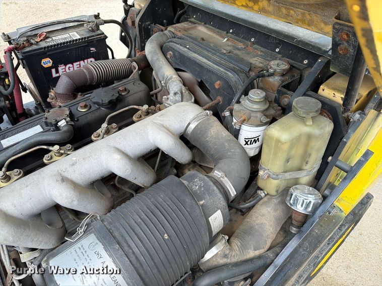 image for item EA0423 2001 Daewoo D30S-3 forklift
