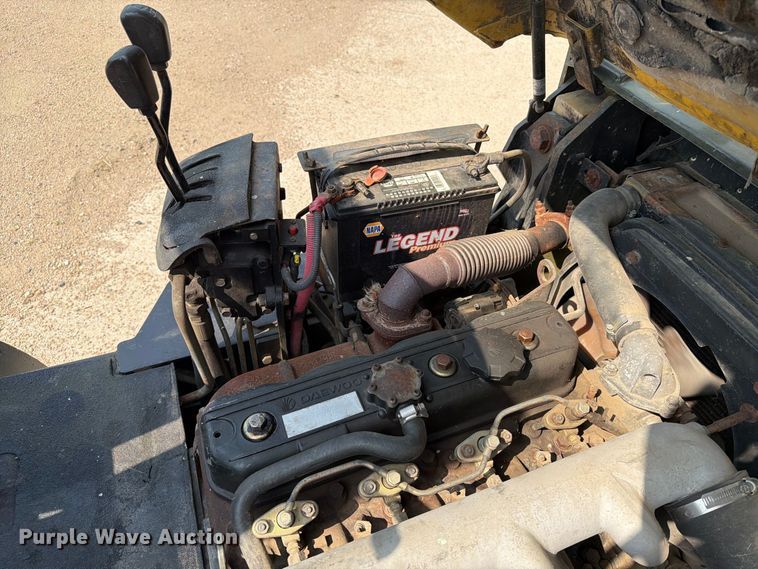 image for item EA0423 2001 Daewoo D30S-3 forklift