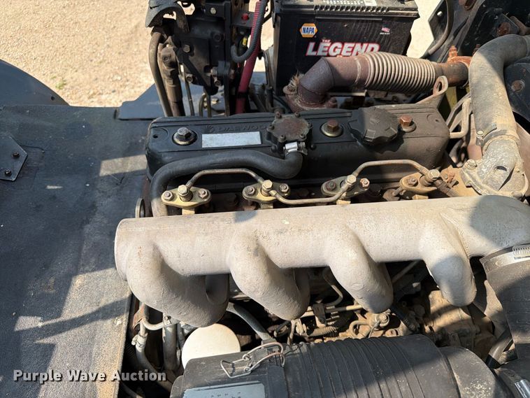 image for item EA0423 2001 Daewoo D30S-3 forklift