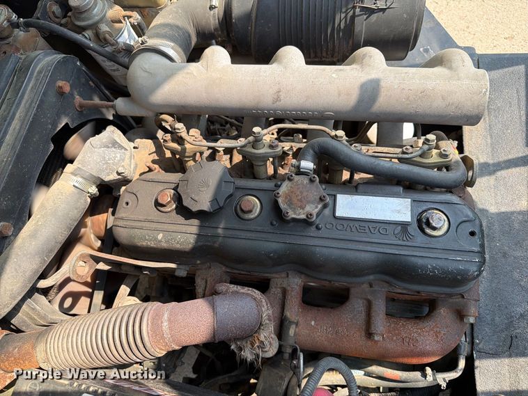 image for item EA0423 2001 Daewoo D30S-3 forklift