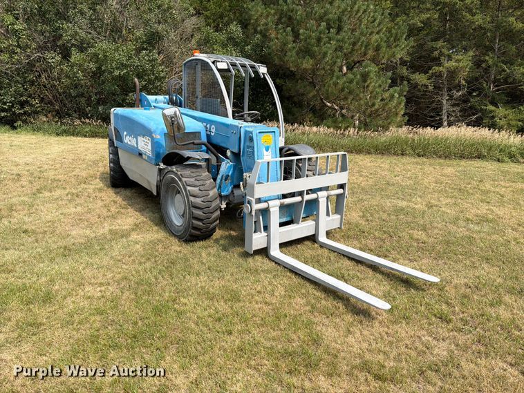 image for item EA0424 2006 Genie GTH-5519 telehandler